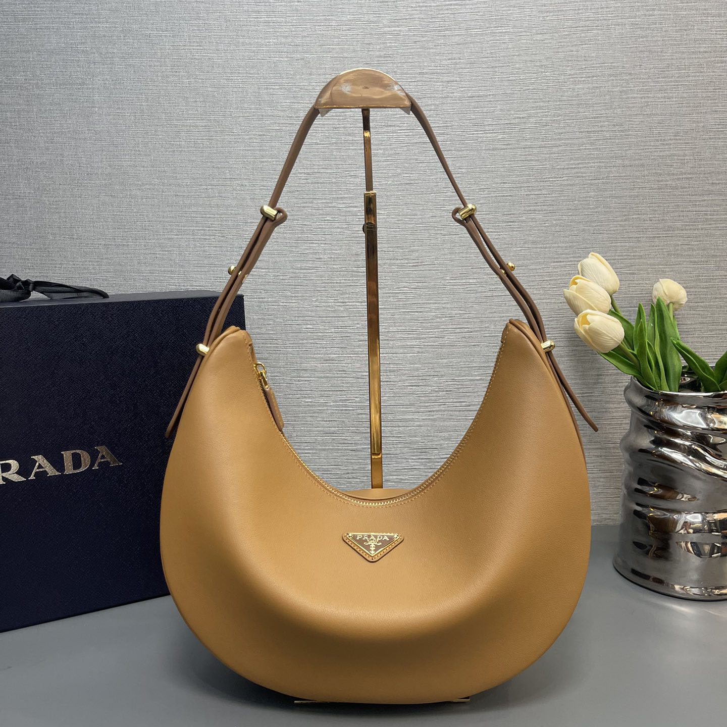 Pra*a top handle bags